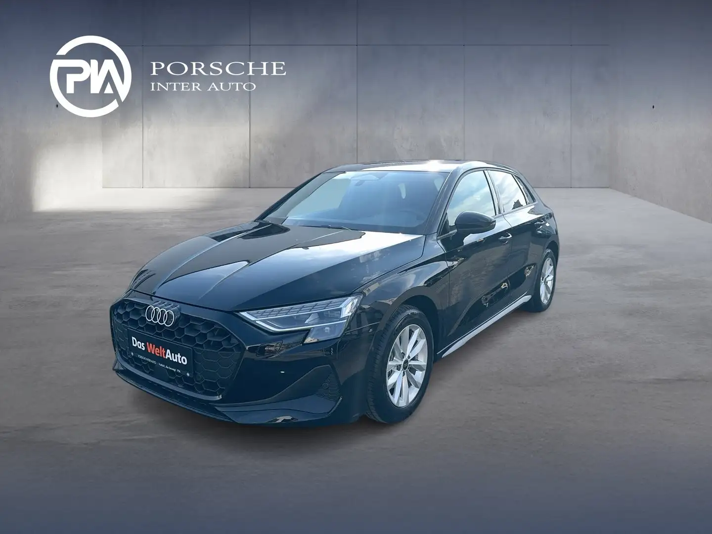 Audi A3 30 TFSI Schwarz - 1