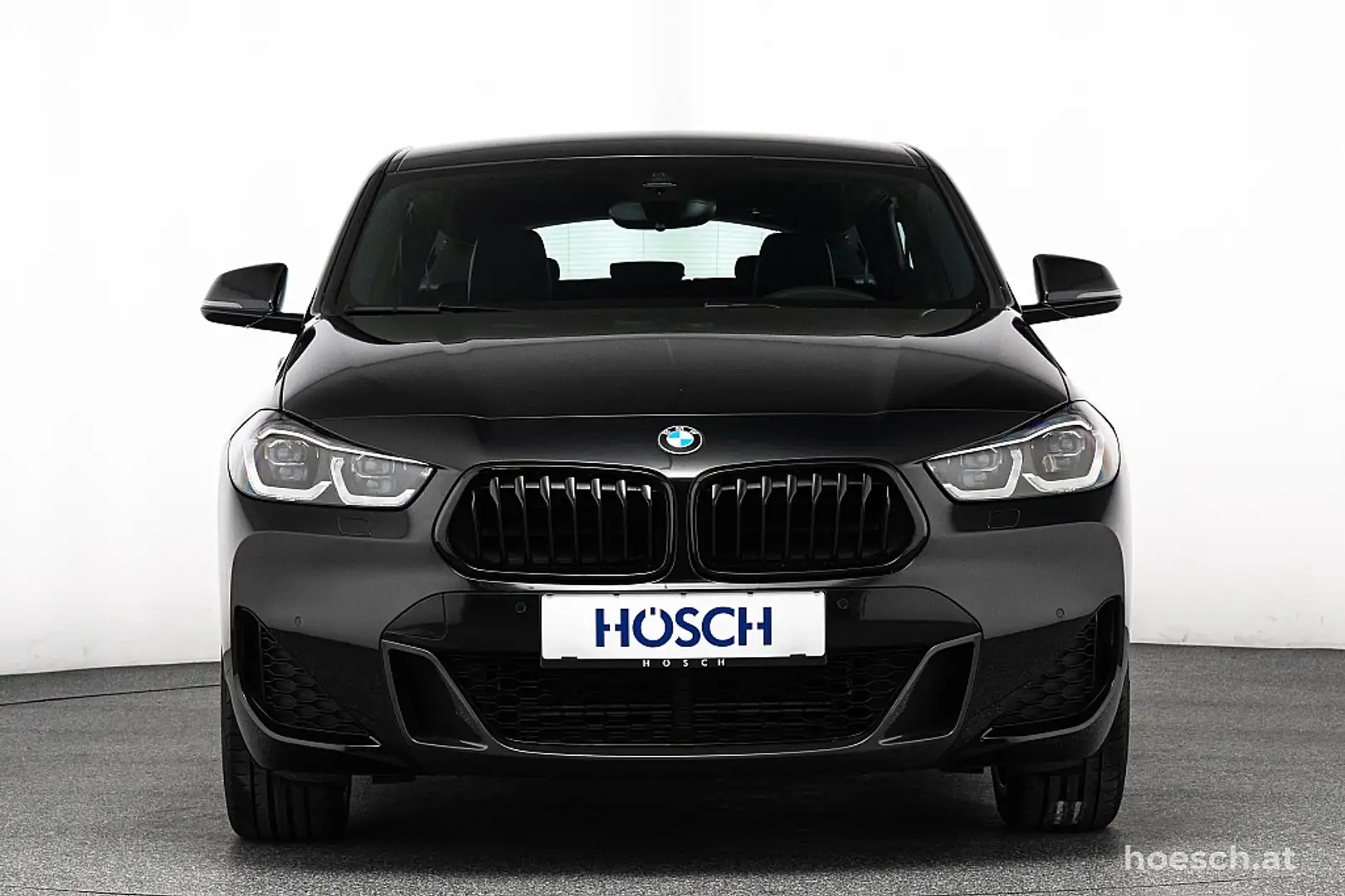 BMW X2 xDrive 25e M-Sport 19er NAV TOP-ANGEBOT Schwarz - 2