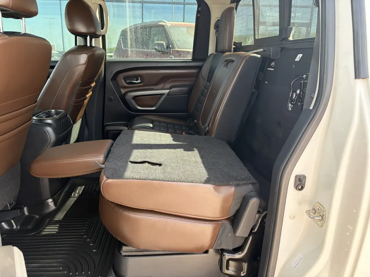 Nissan Titan снимка Nissan Titan