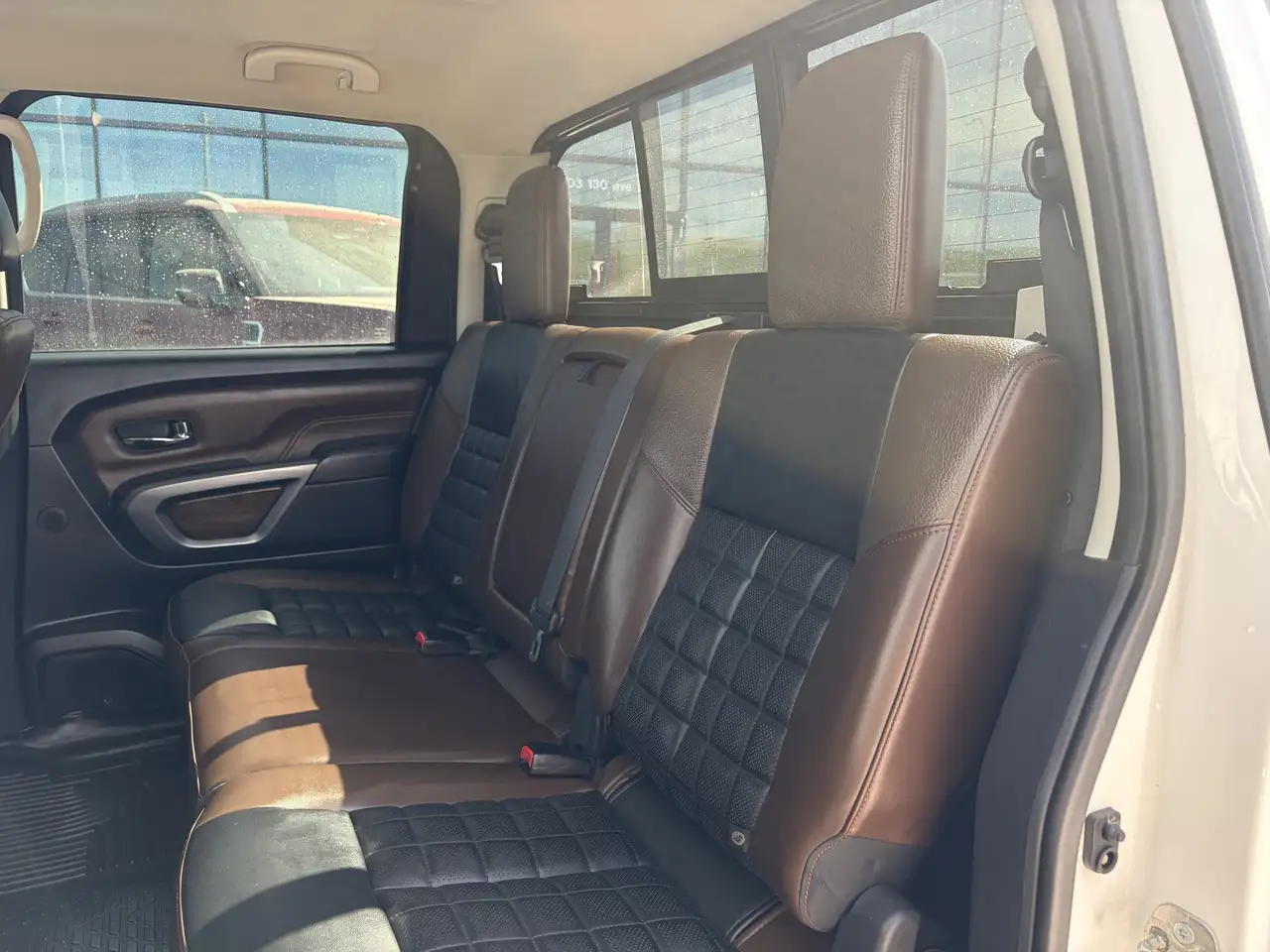 Nissan Titan снимка Nissan Titan