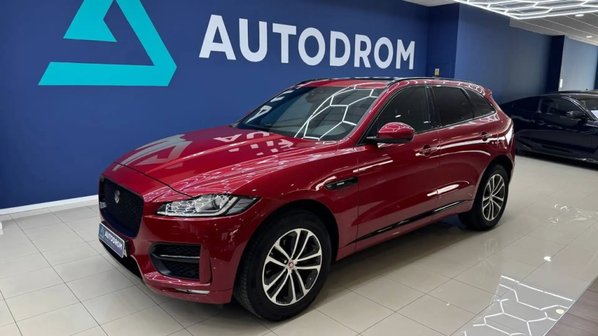 Jaguar F-Pace 2.0i4D R-Sport Aut. RWD 180 Rojo - 1