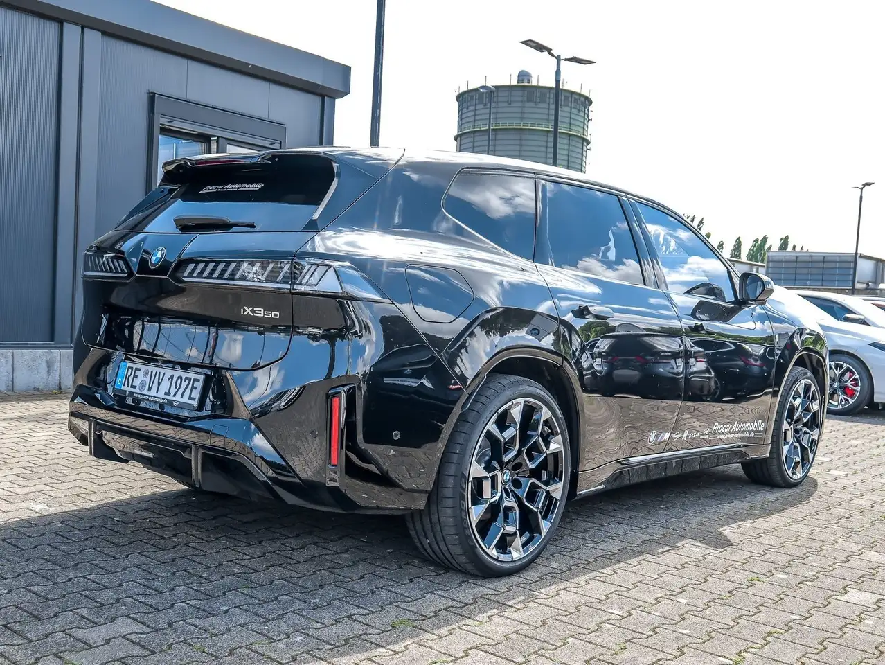 BMW iX3 50 xDrive M Sport 22" 3D Head-Up Panorama 360° AHK 2