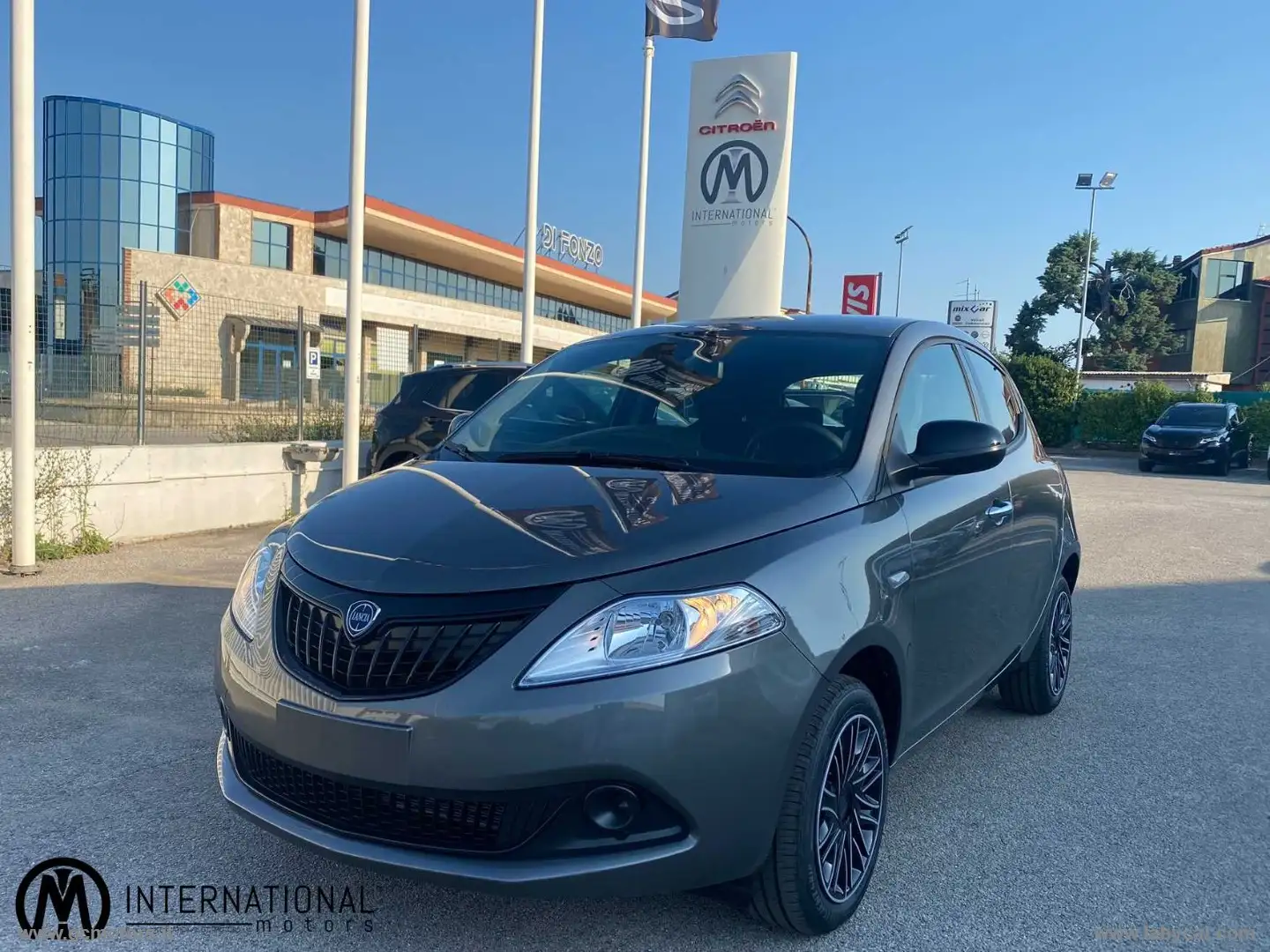 Lancia Ypsilon 1.0 FireFly 5p.S&S Hyb. Eco Gold Grigio - 1