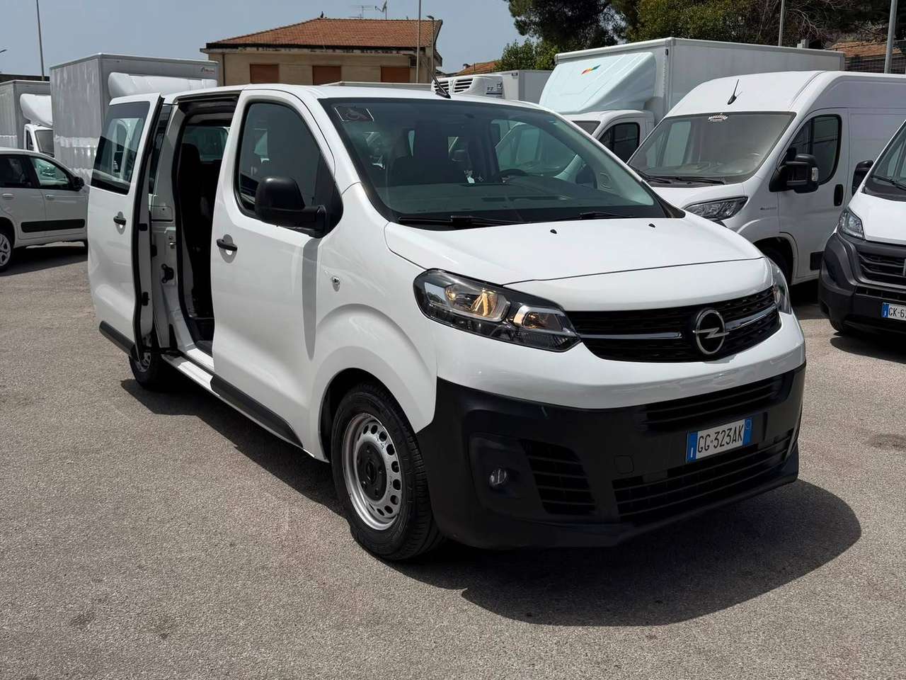 Opel Vivaro 1.5diesel 120cv L1H1 PULMINO 9 POSTI