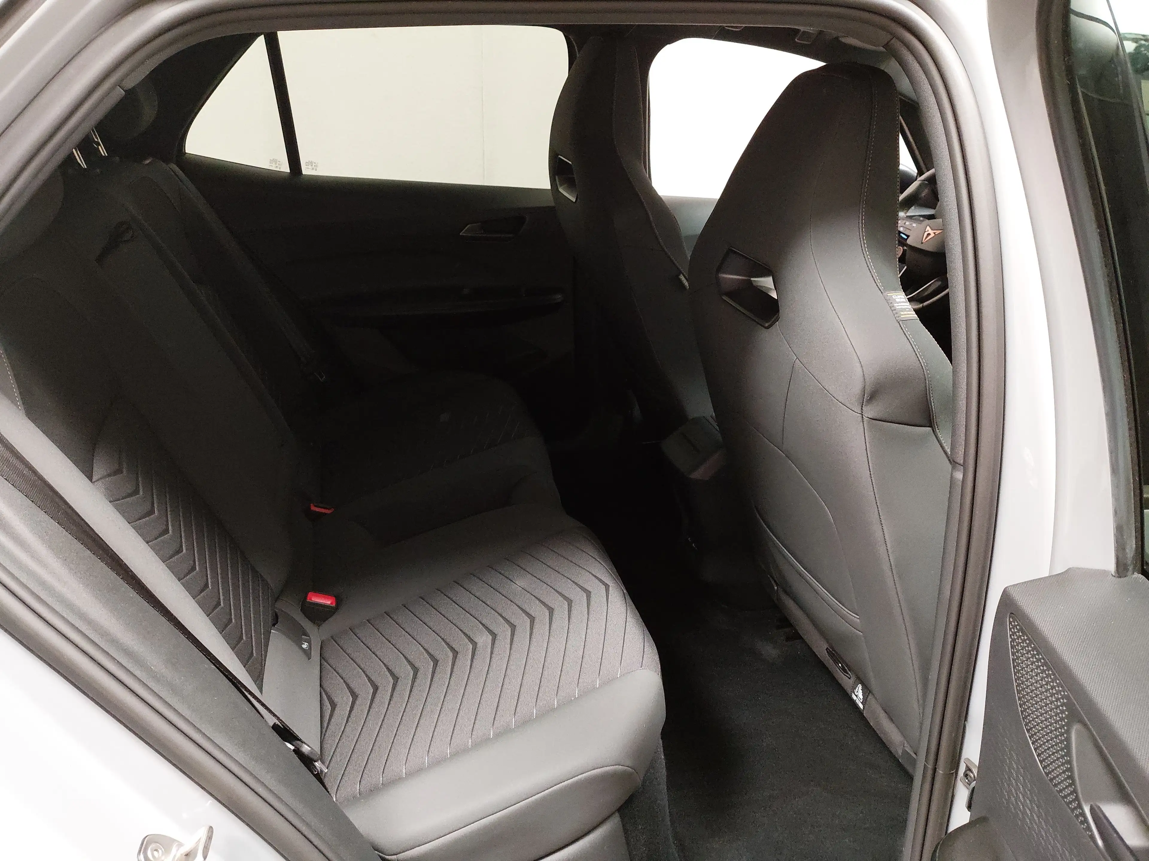 CUPRA Born — photo 12