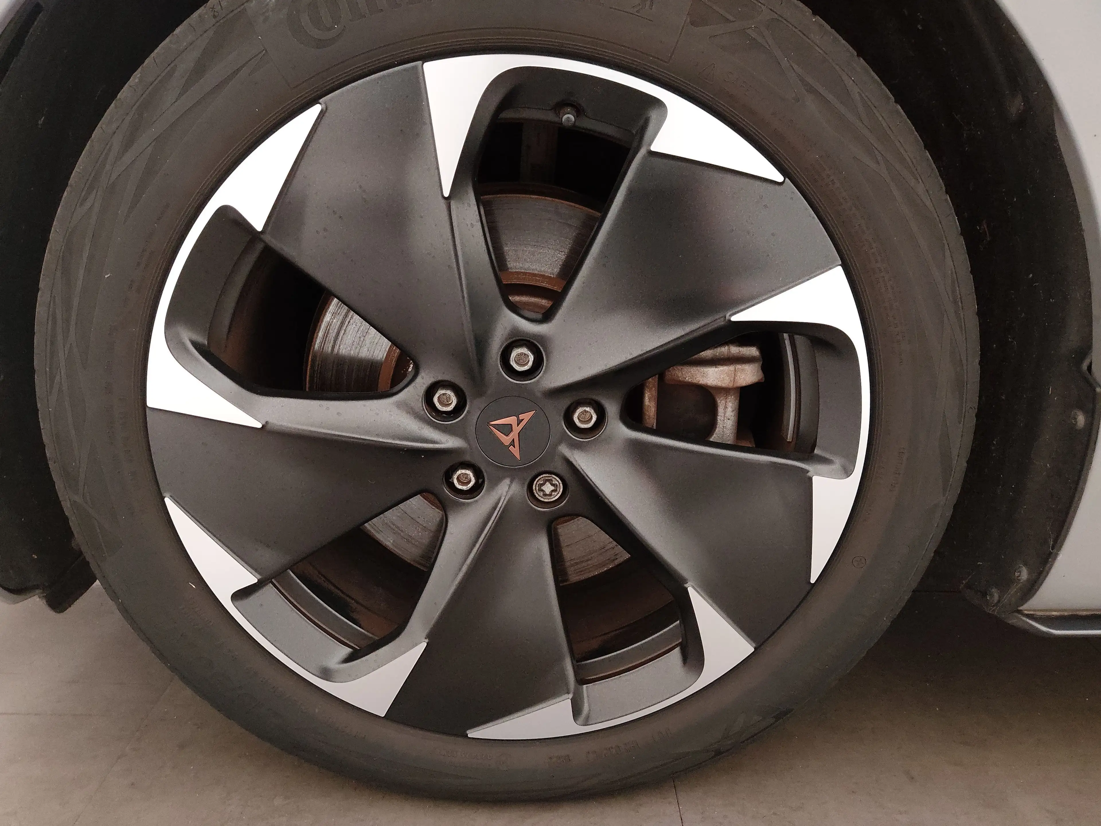 CUPRA Born — photo 8