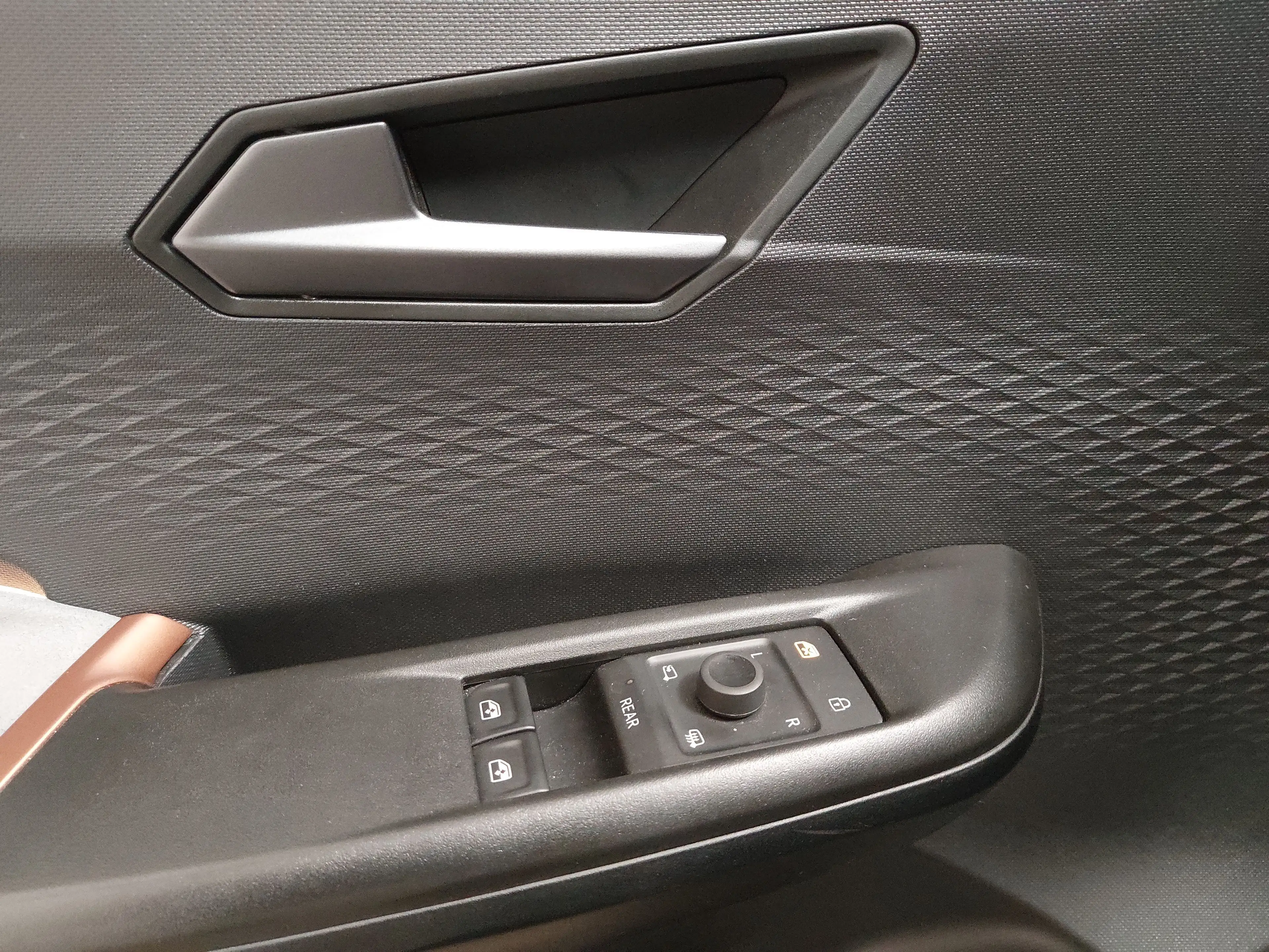CUPRA Born — photo 5