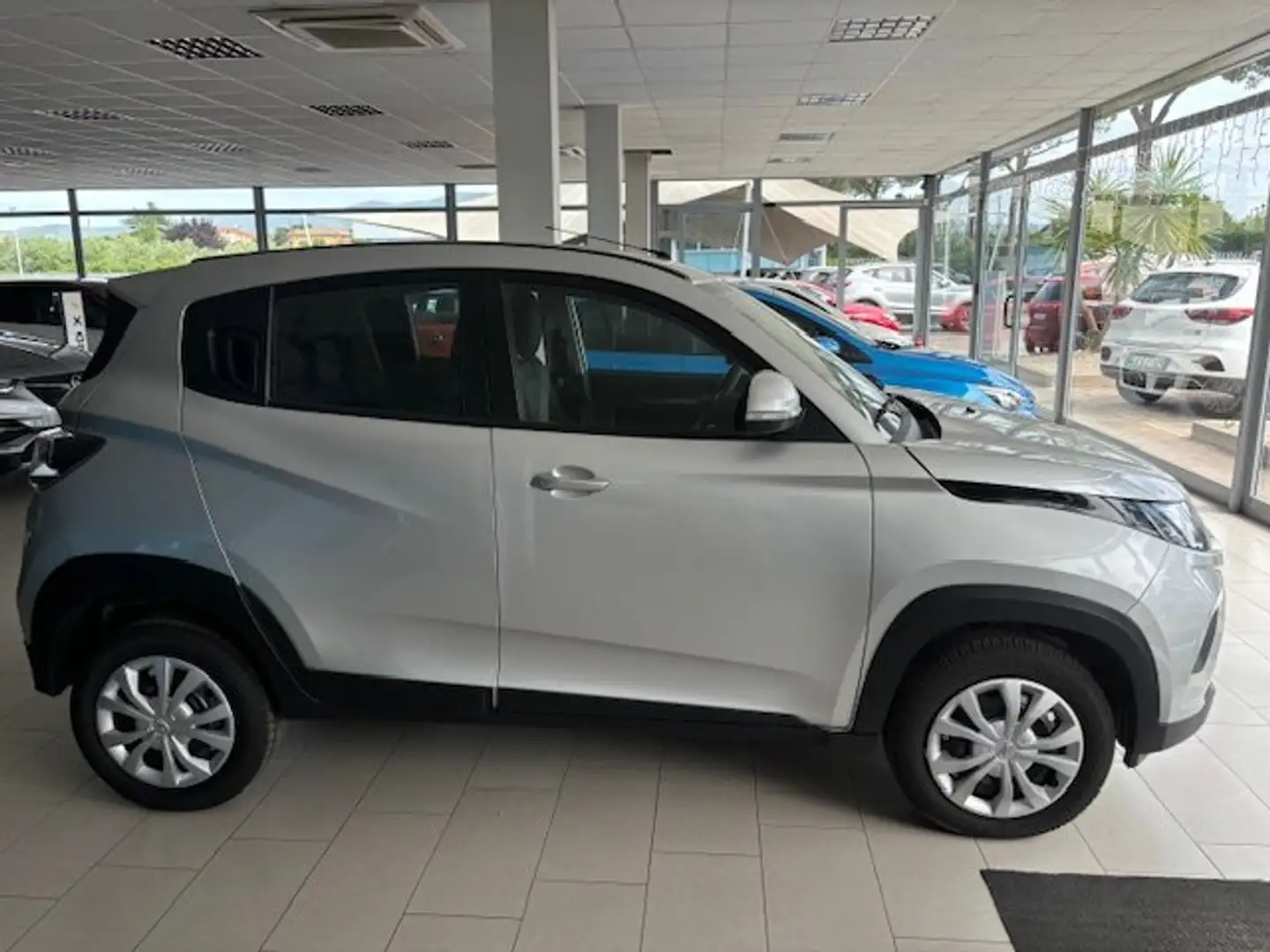 Mahindra KUV100 1.2 K6+ Argento - 2