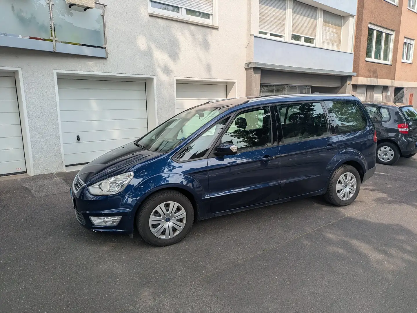 Ford Galaxy 2.0 TDCi Bleu - 2