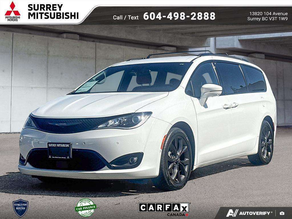 White 2020 Chrysler Pacifica Minivan Front-Wheel Drive 9-Speed Automatic