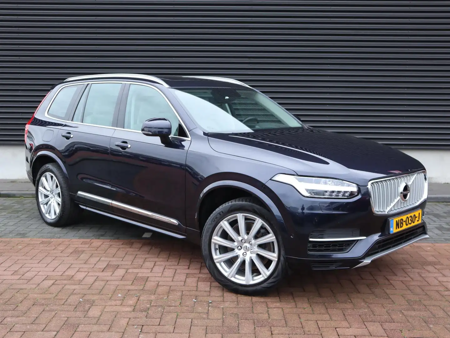 Volvo XC90 2.0 T8 Twin Engine AWD Inscription | Pano | Leder Bleu - 2