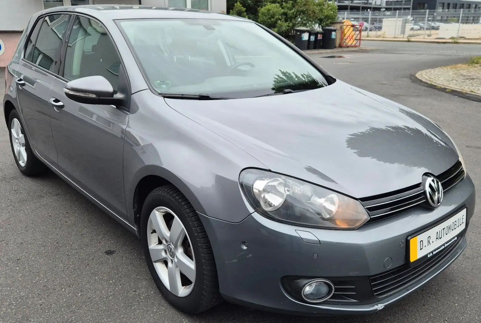Volkswagen Golf VI Team*Klima*Navi*Tempomat *PDC*AHK Grau - 2