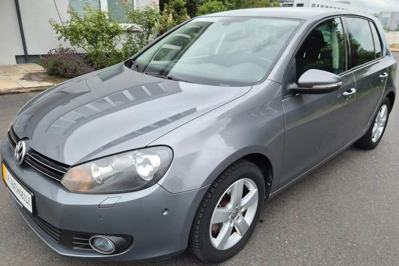 Volkswagen Golf VI Team*Klima*Navi*Tempomat *PDC*AHK Grau - 1