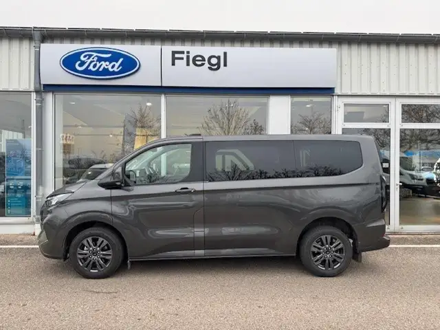 Ford Tourneo Custom Bus 320 L1 Tourneo Titanium FWD