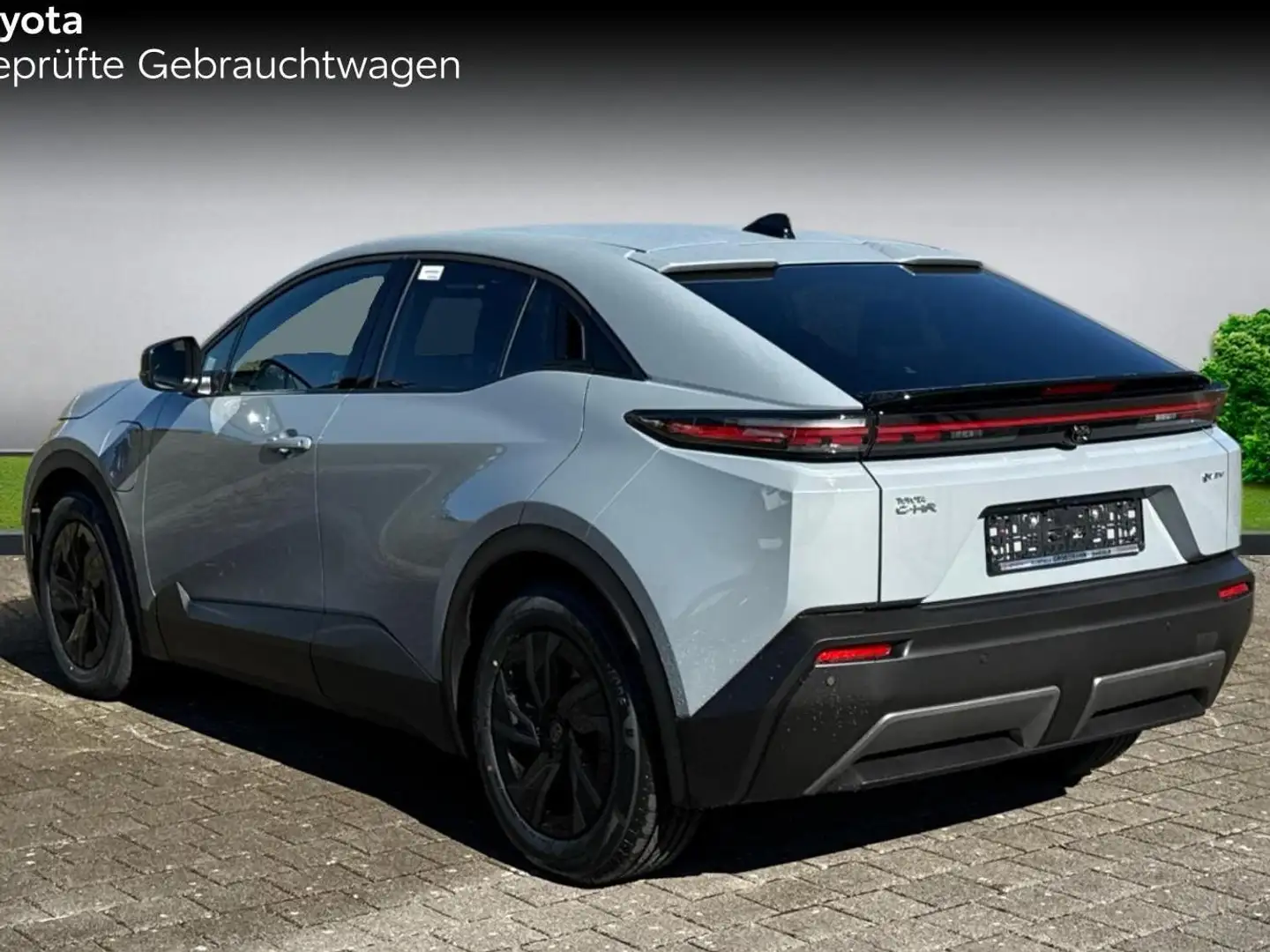 Toyota C-HR+ BEV 165 kW Teamplayer 77 kWh Batterie 18" Alu Grau - 2
