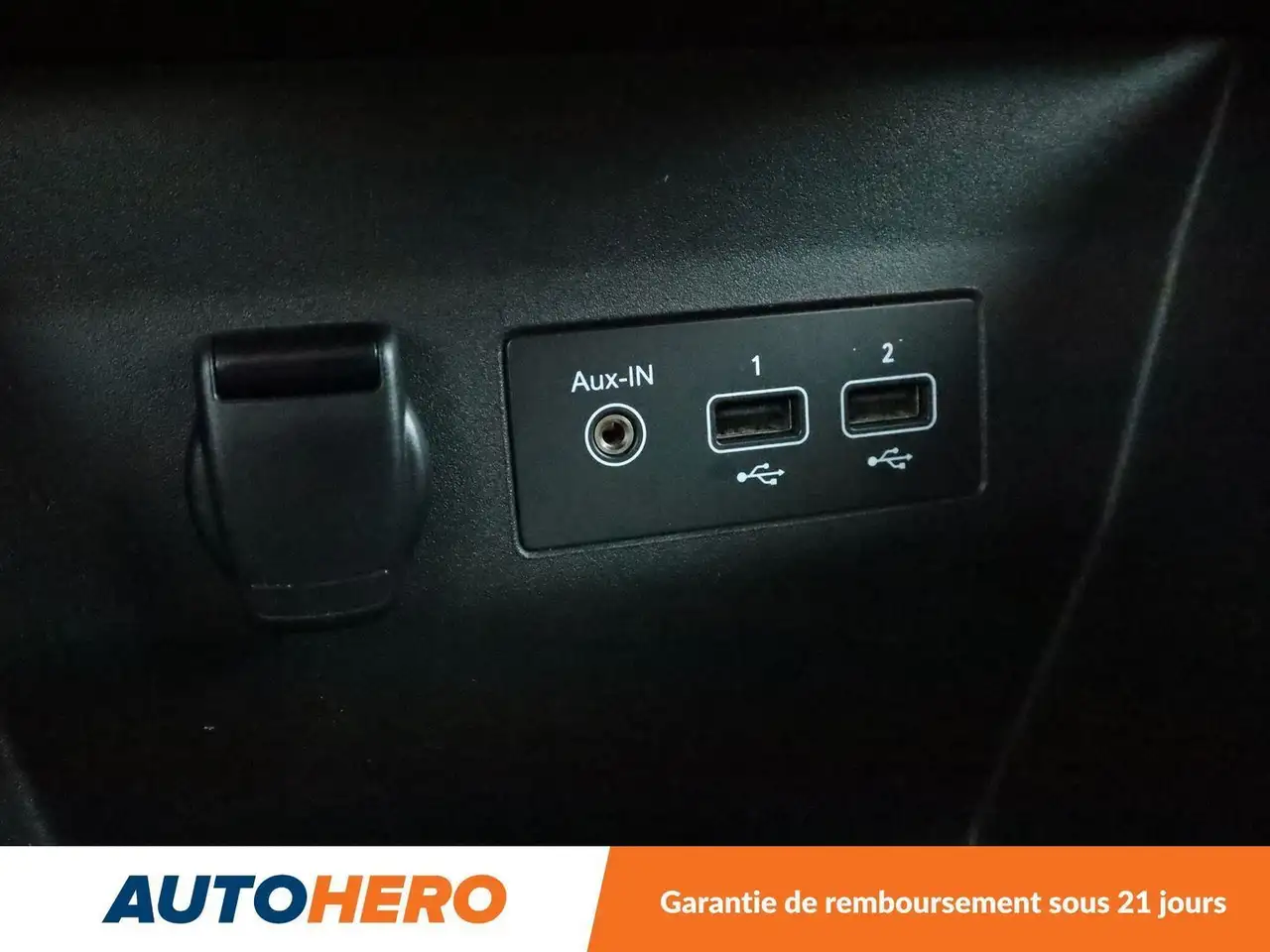 Renault Clio Citadine 5 portes — photo 27