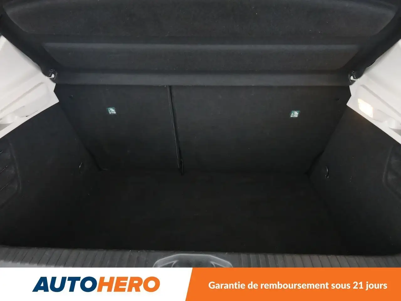 Renault Clio Citadine 5 portes — photo 17