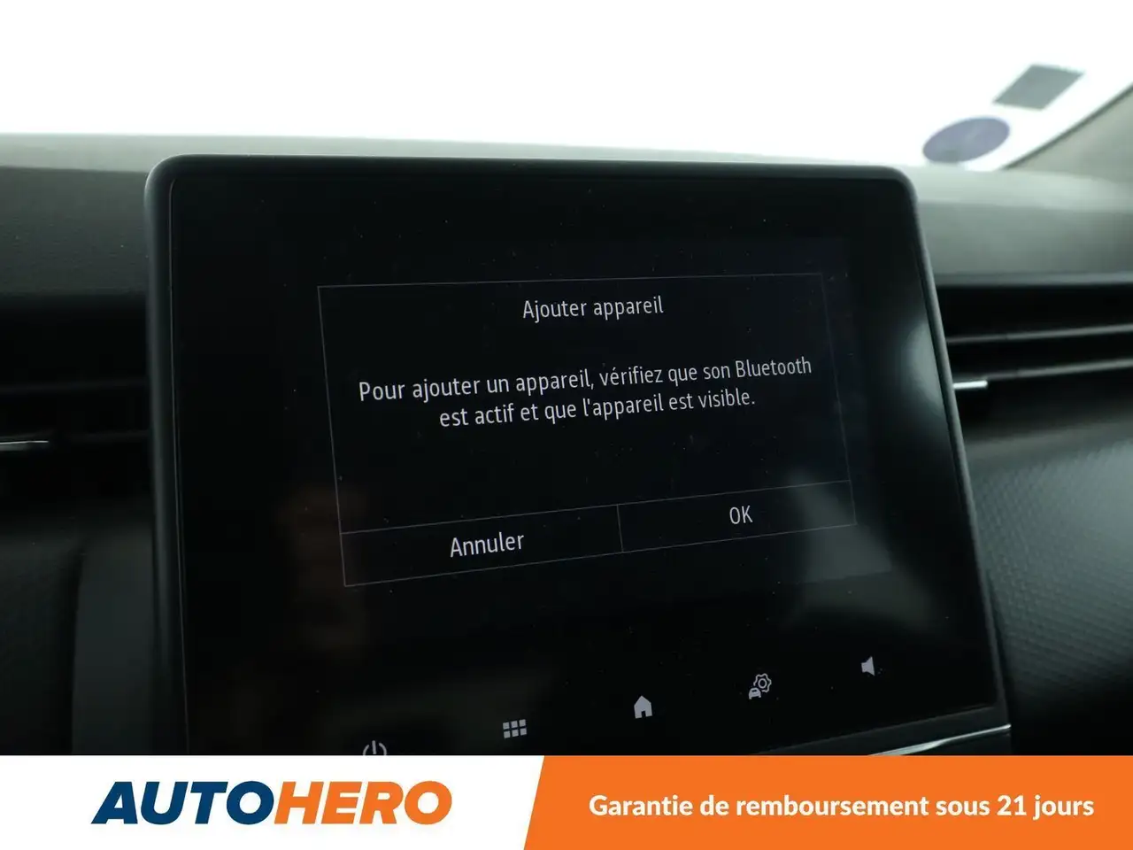 Renault Clio Citadine 5 portes — photo 23