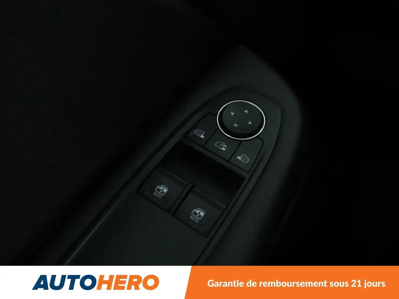 Renault Clio Citadine 5 portes — photo 31