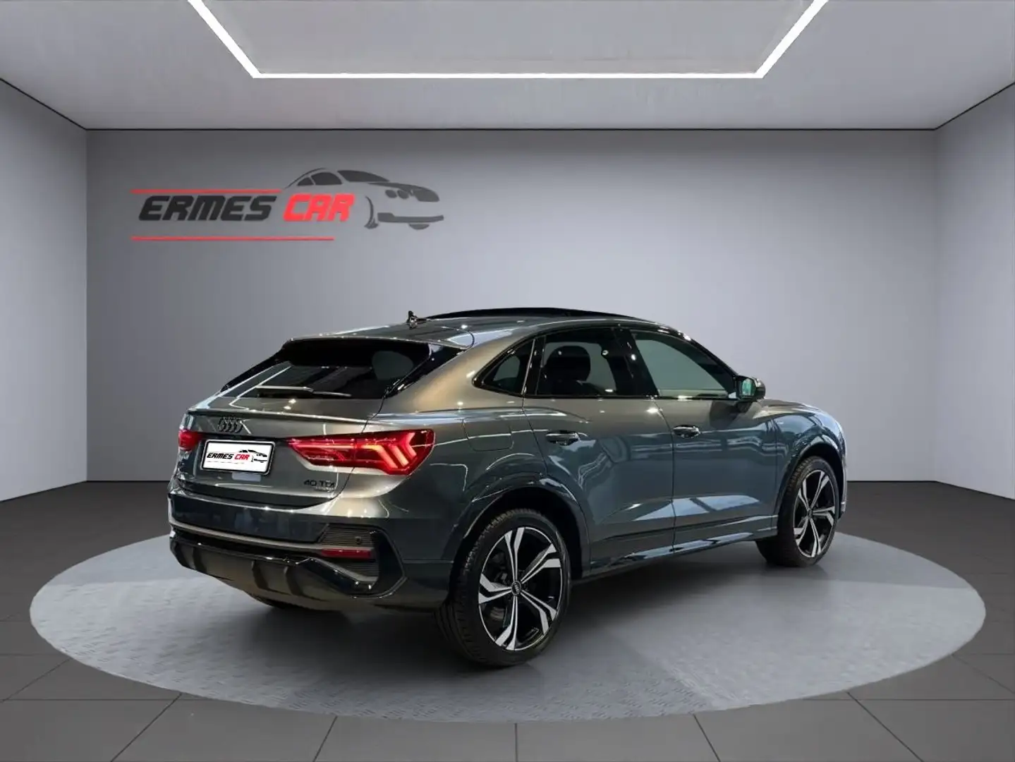 Audi Q3 SPB 40 TDI S LINE Q4 PANO KAMERA PELLE Gris - 2