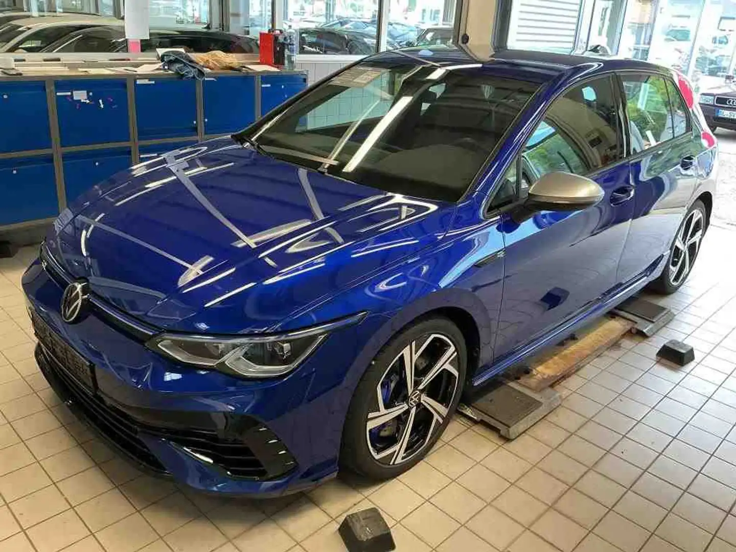 Volkswagen Golf R / R-Performance- Akrapovic CarPlay/Navi Blau - 2
