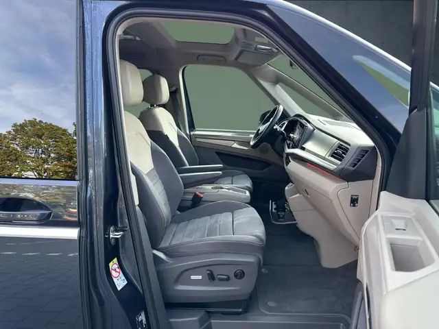Volkswagen Multivan view 14