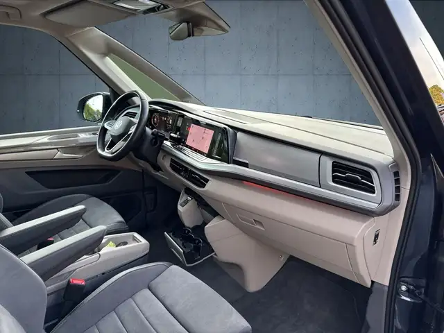 Volkswagen Multivan view 15