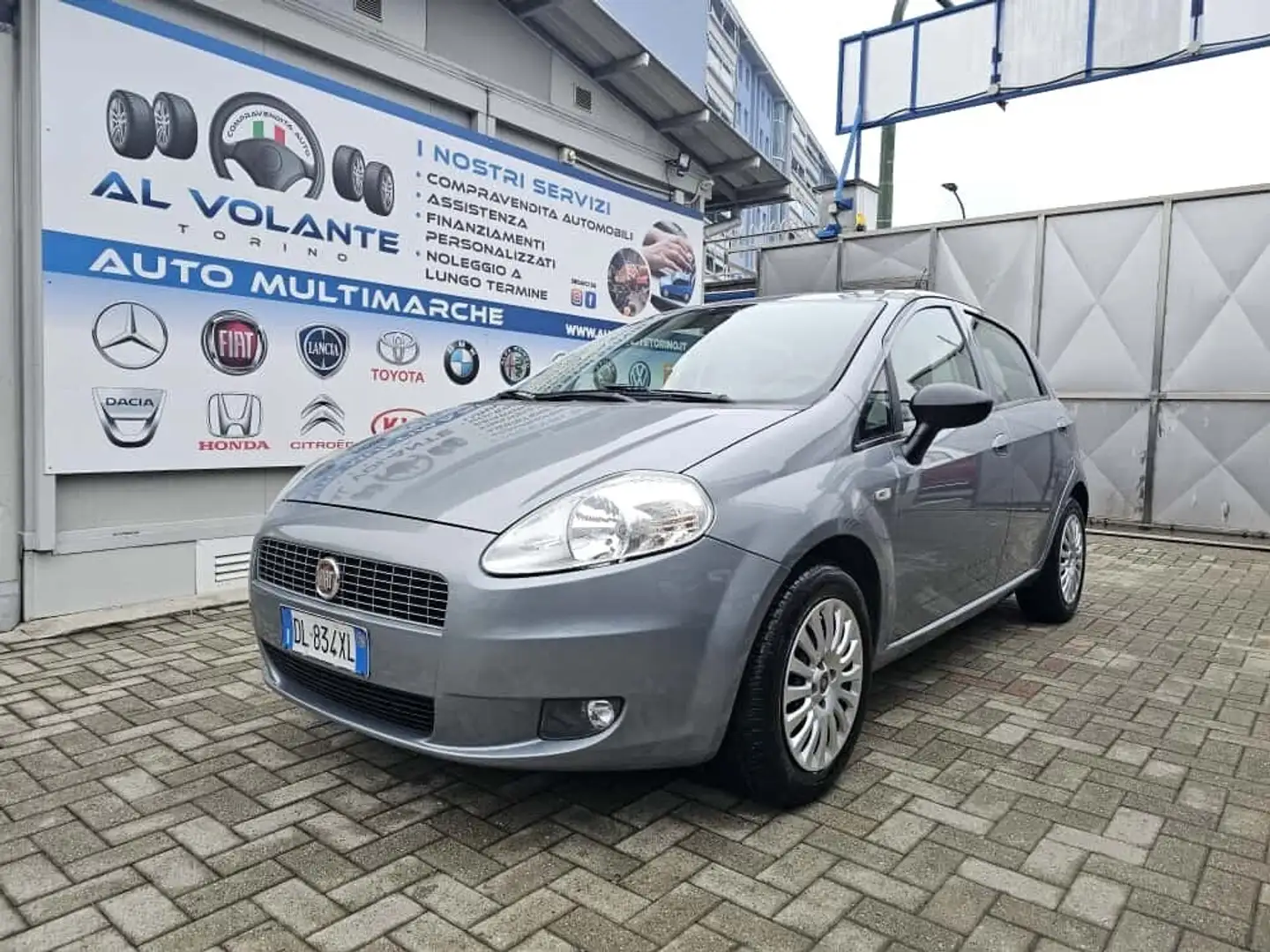 Fiat Grande Punto Grande Punto 1.4 5 porte Dynamic Gris - 1