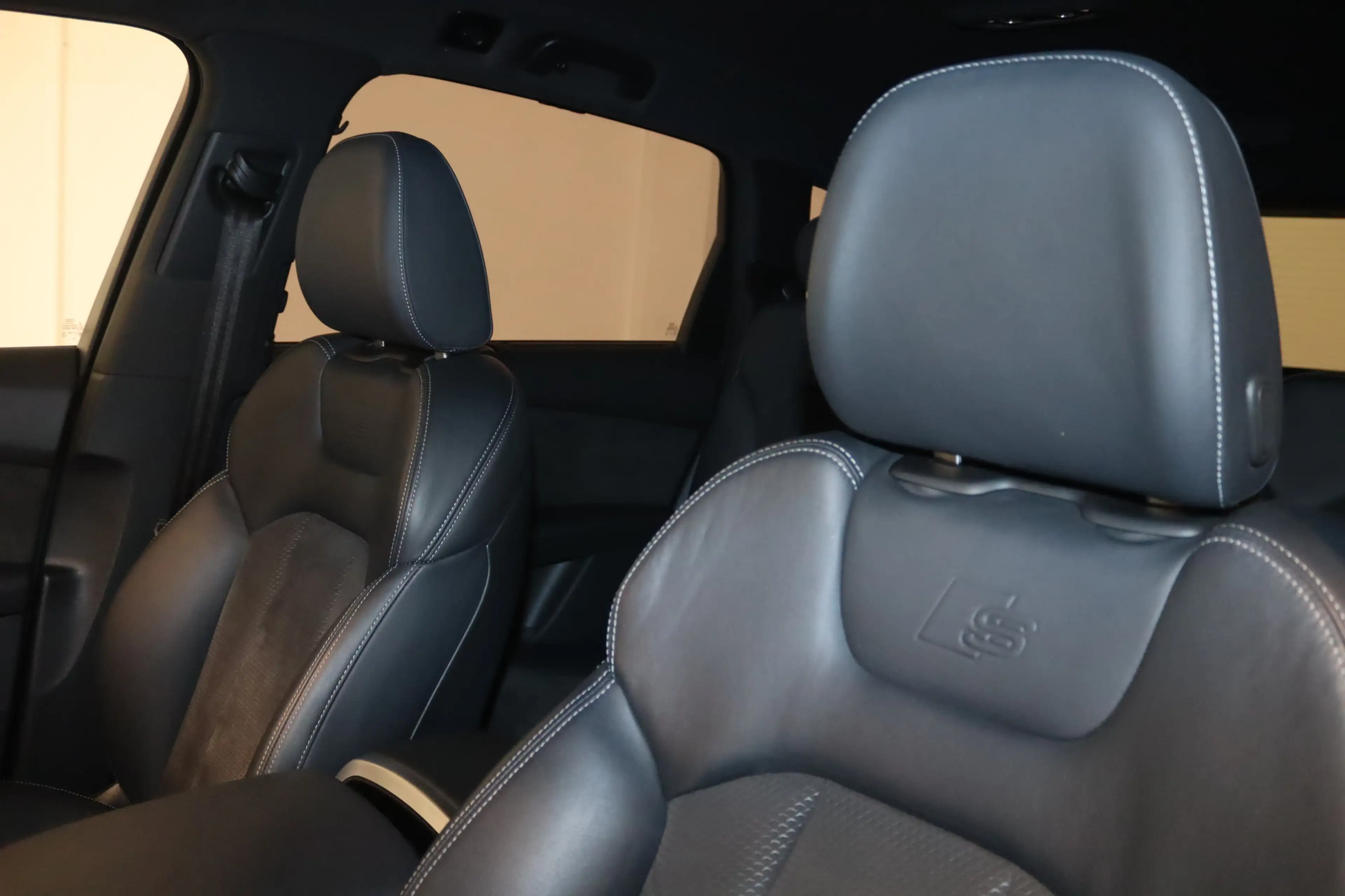 Audi SQ7 4.0 TFSI Black-7SI.-MATRIX-HUD-LUFT-4xSHZ- — photo 13