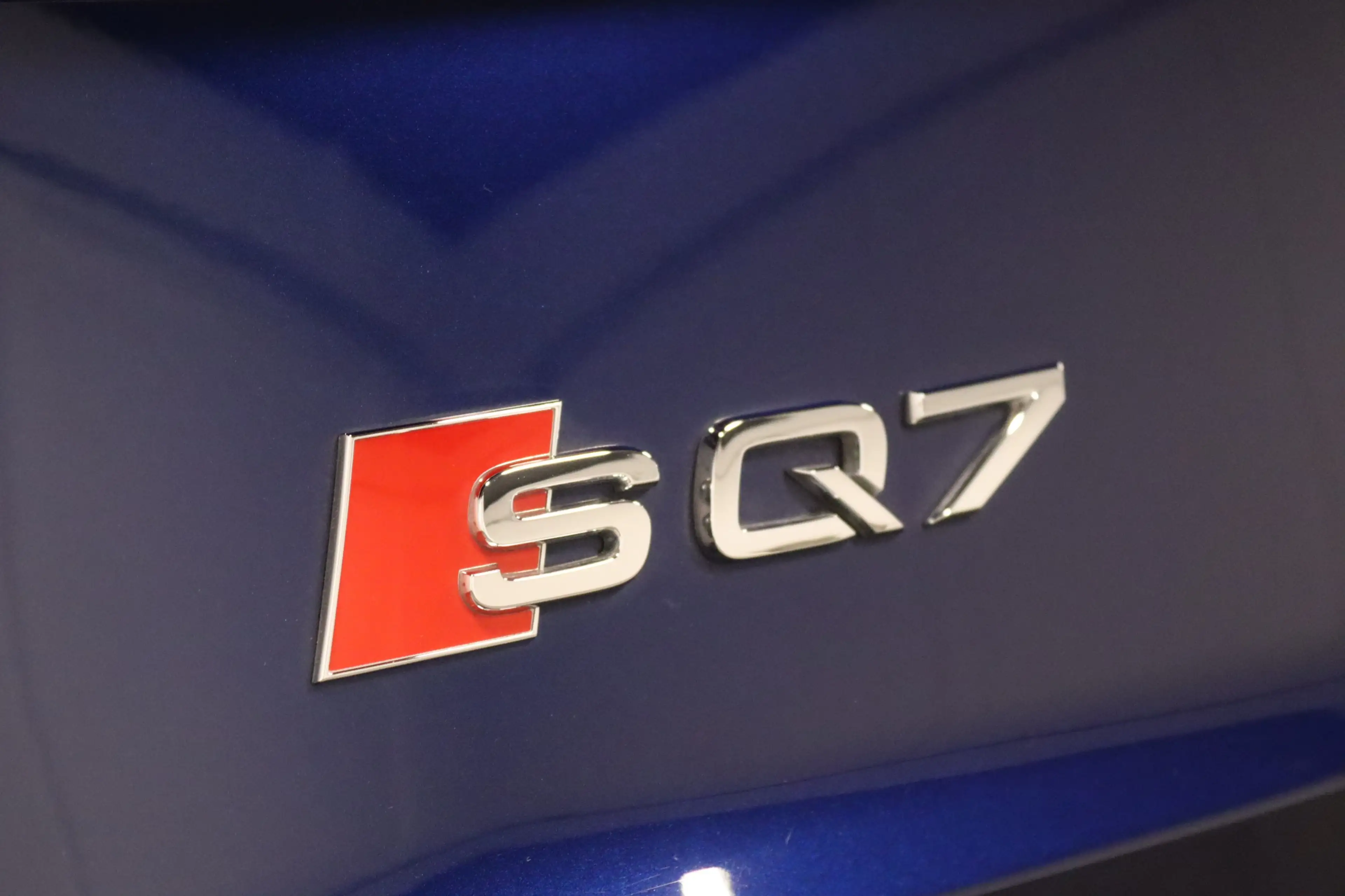 Audi SQ7 4.0 TFSI Black-7SI.-MATRIX-HUD-LUFT-4xSHZ- — photo 11