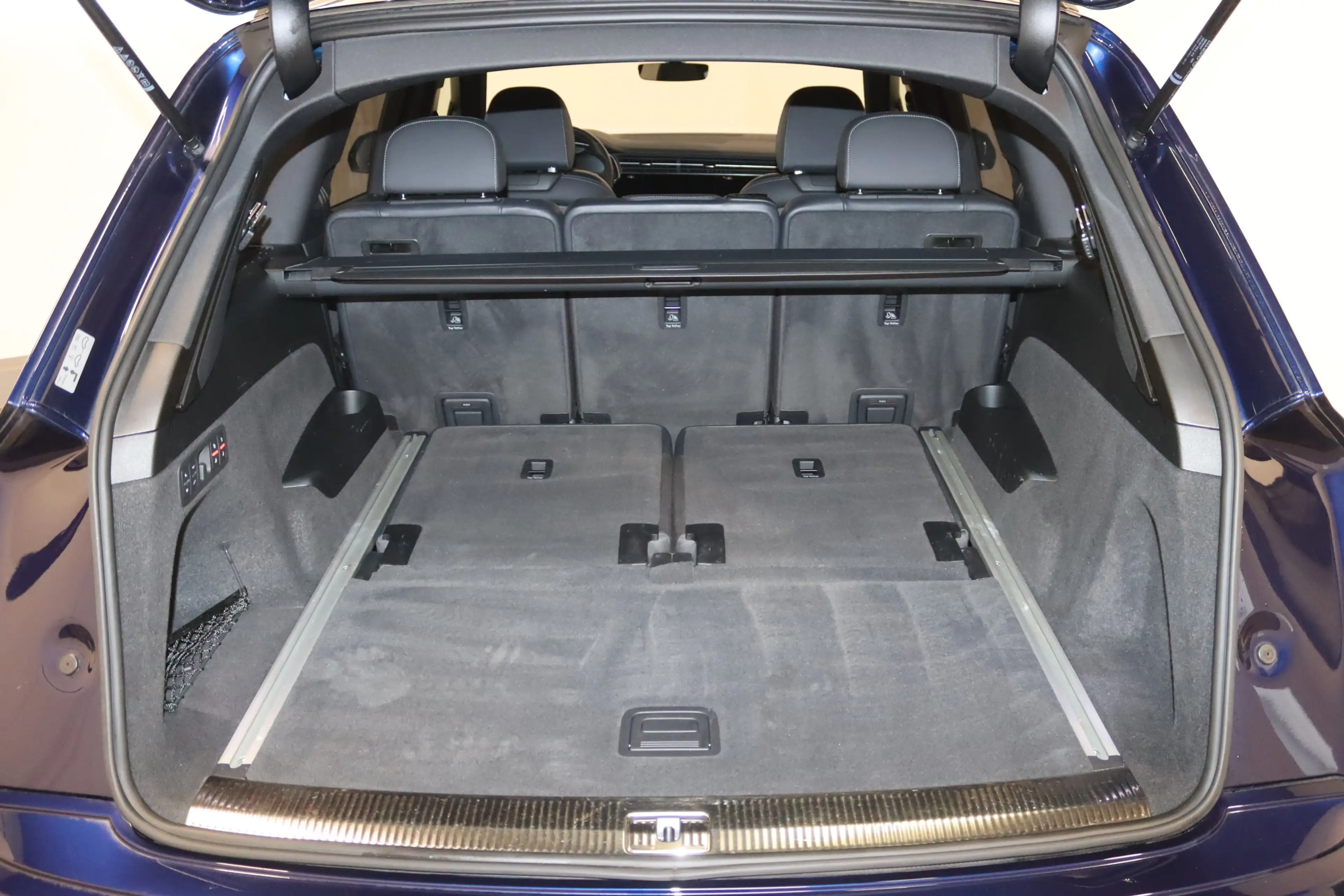 Audi SQ7 4.0 TFSI Black-7SI.-MATRIX-HUD-LUFT-4xSHZ- — photo 8
