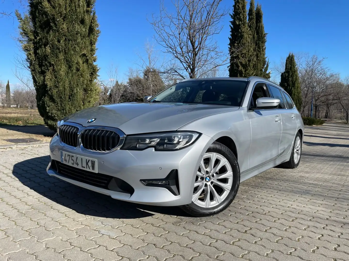 BMW Touring 318d 150cv 8 vel. *IVA deducible* *Pegatin Grijs - 1
