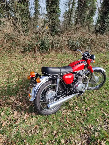 Honda CB 350 - foto 2