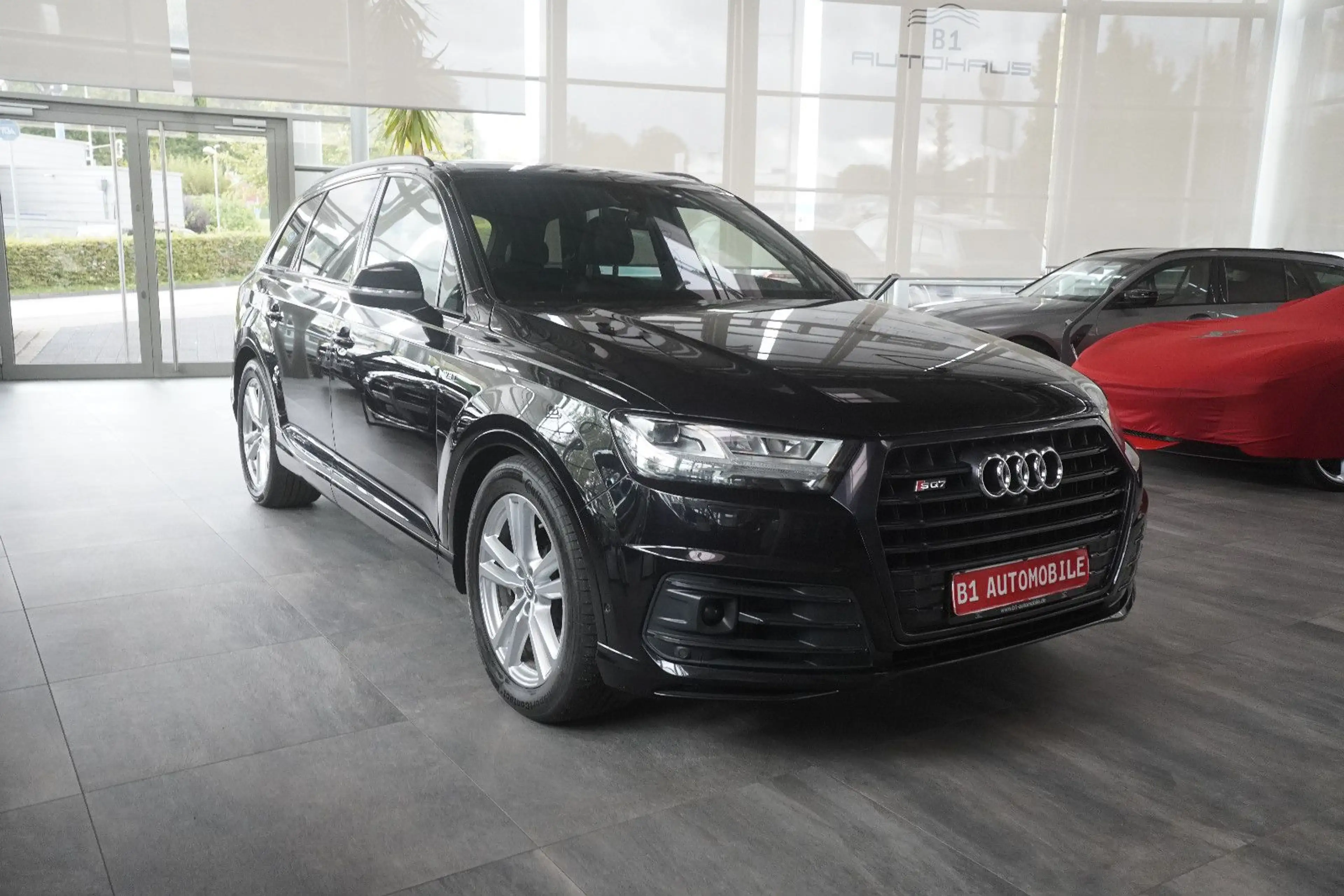 Audi SQ7 4.0 TDI quattro*PANO*BOSE*HEAD-UP*STHZ*7-SIT — photo 3