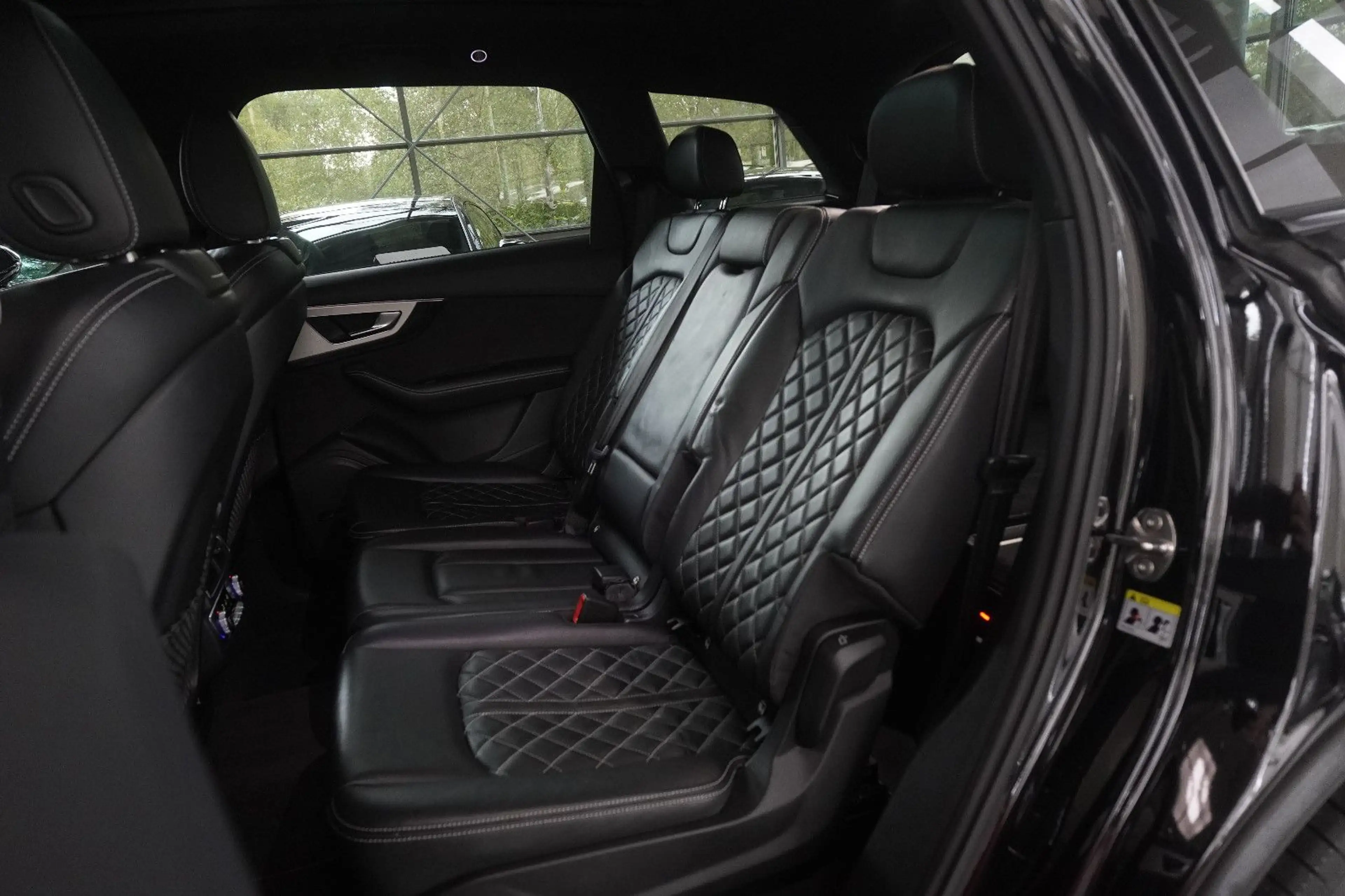 Audi SQ7 4.0 TDI quattro*PANO*BOSE*HEAD-UP*STHZ*7-SIT — photo 10