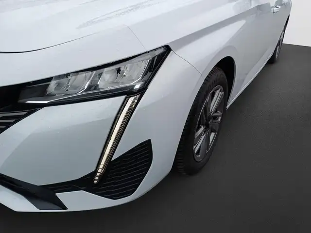 Peugeot 308 SW view 9