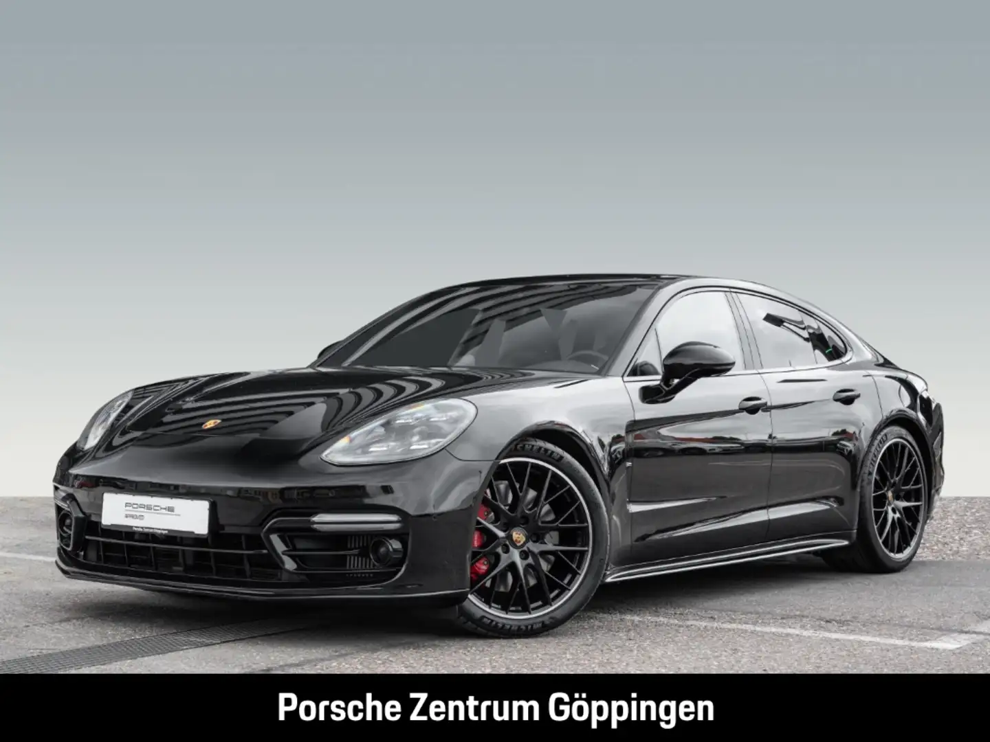 Porsche Panamera GTS BOSE SportDesign Surround-View LED Schwarz - 1