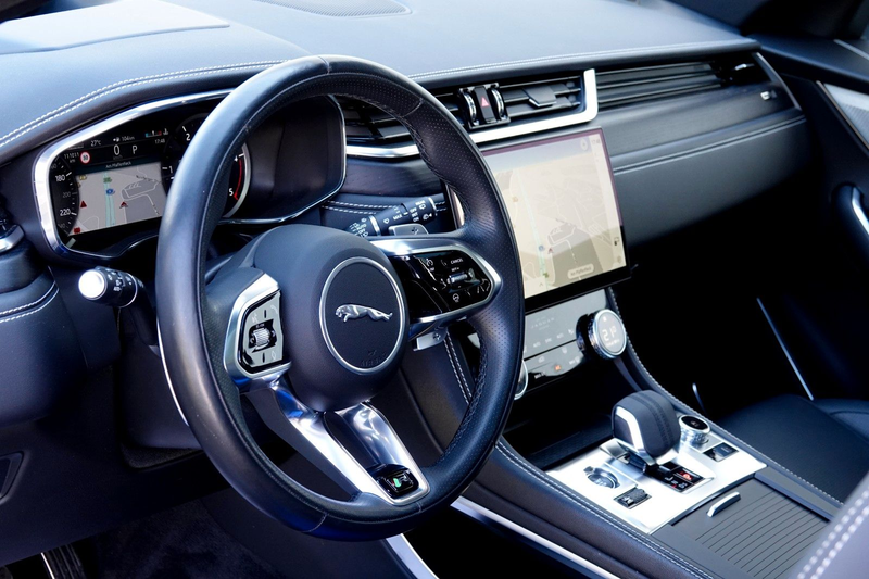 Jaguar F-Pace F-PACE AWD *R-DYNAMIC* WERKSGARANTIE 03.28 — photo 10