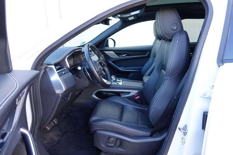 Jaguar F-Pace F-PACE AWD *R-DYNAMIC* WERKSGARANTIE 03.28 — photo 8