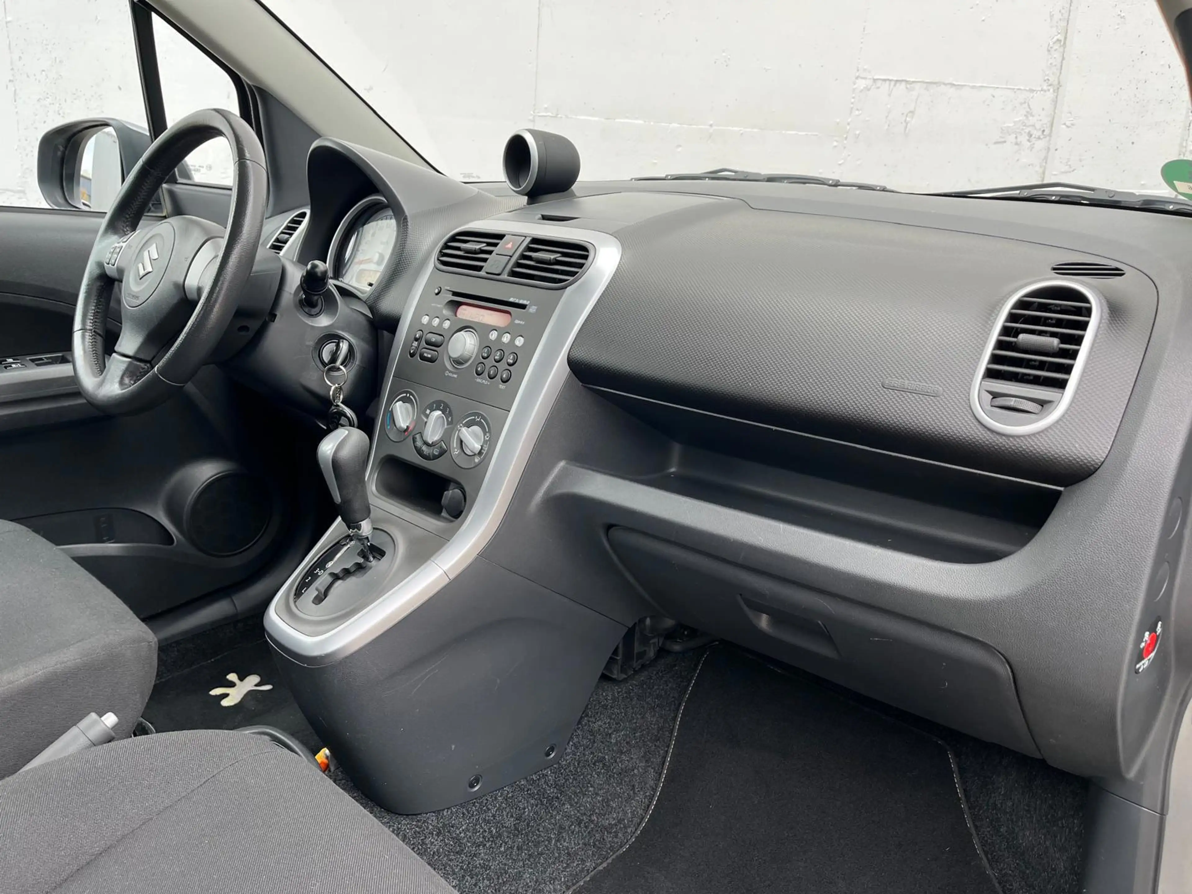 Suzuki Splash 1.2 Automaat 5drs Comfort - Airco - isofix - NAP - — photo 4