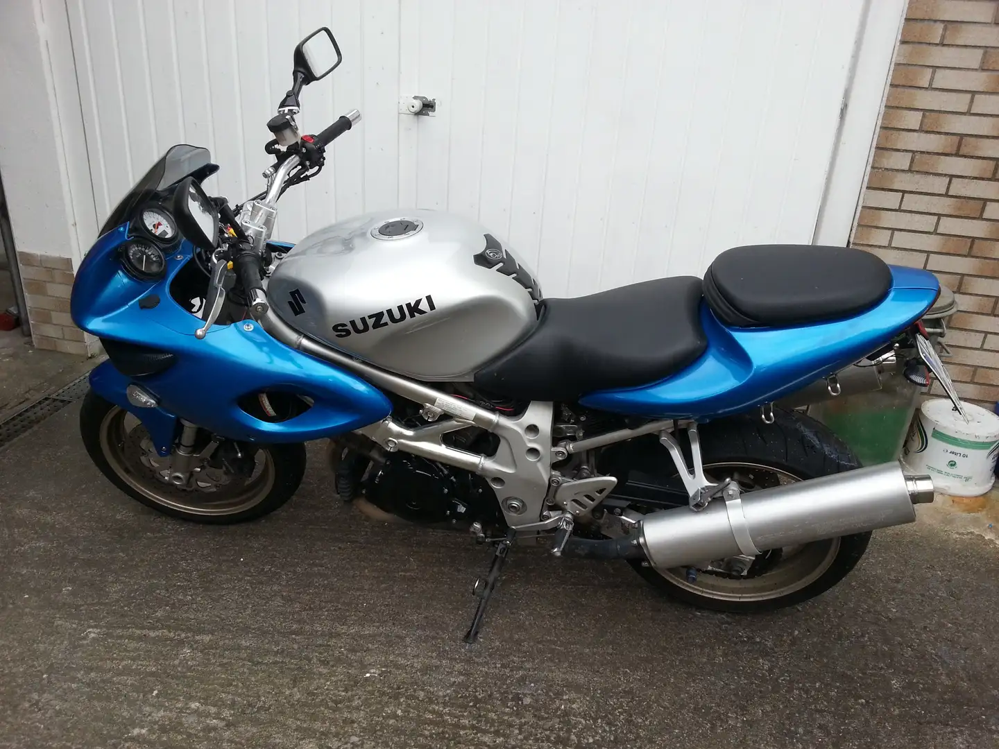 Suzuki TL 1000 Supersportler mit gutem V2-Bums Bleu - 2