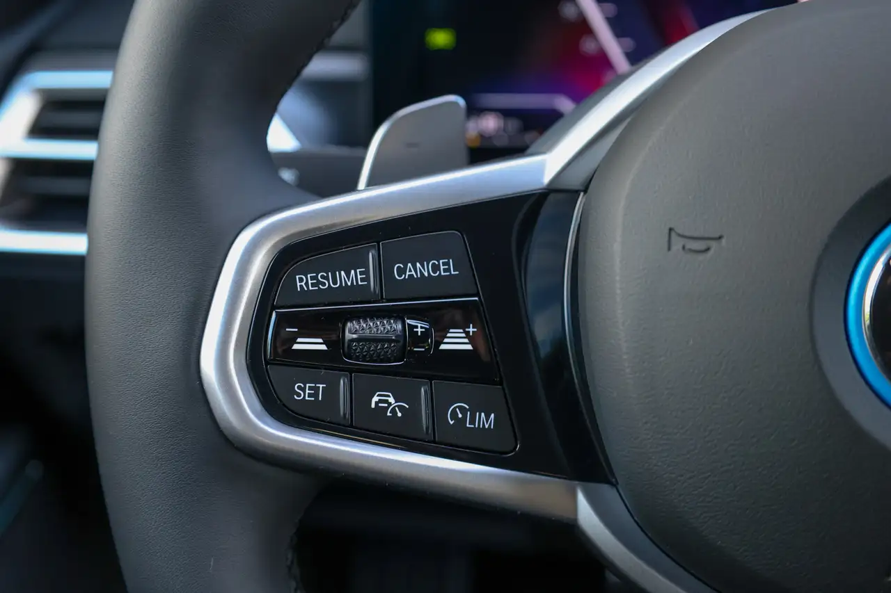 BMW 3 Series 3-serie 330e BTW M-SPORT ACC HUD 360 M, миниатюра 29