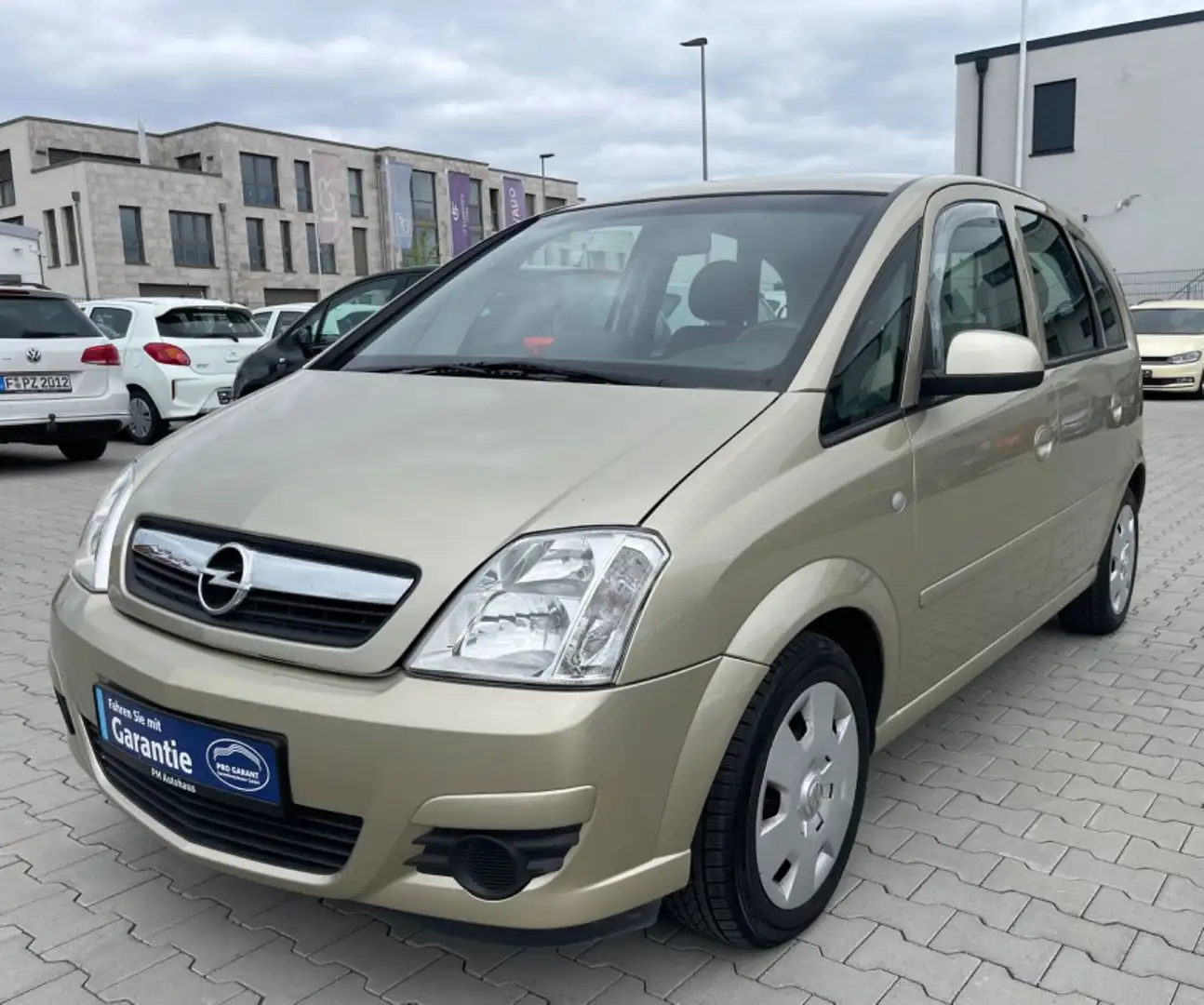 Opel Meriva Edition/SHZ/Klima/Automatik Srebrny - 1