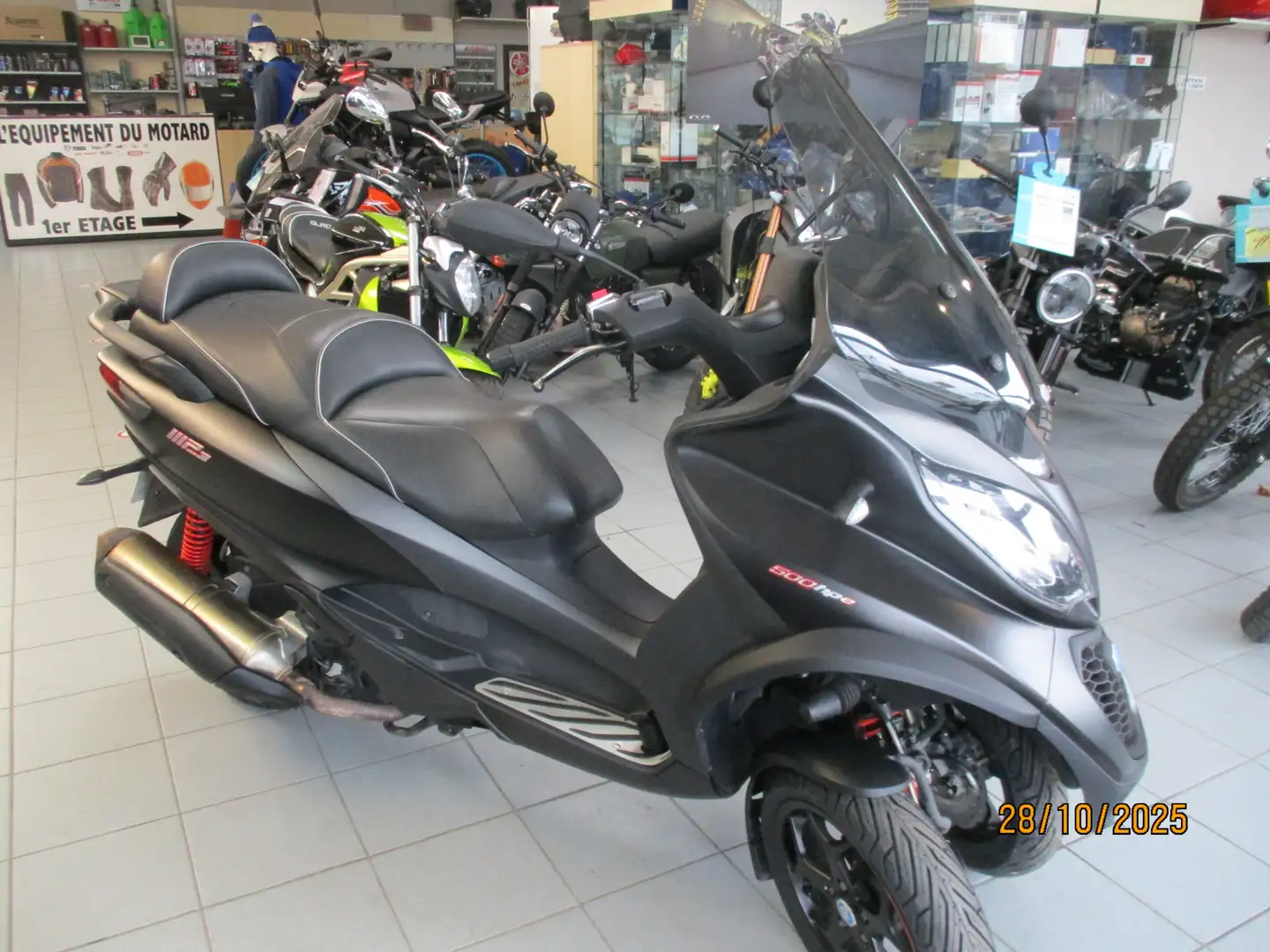 Piaggio MP3 500 Noir - 2