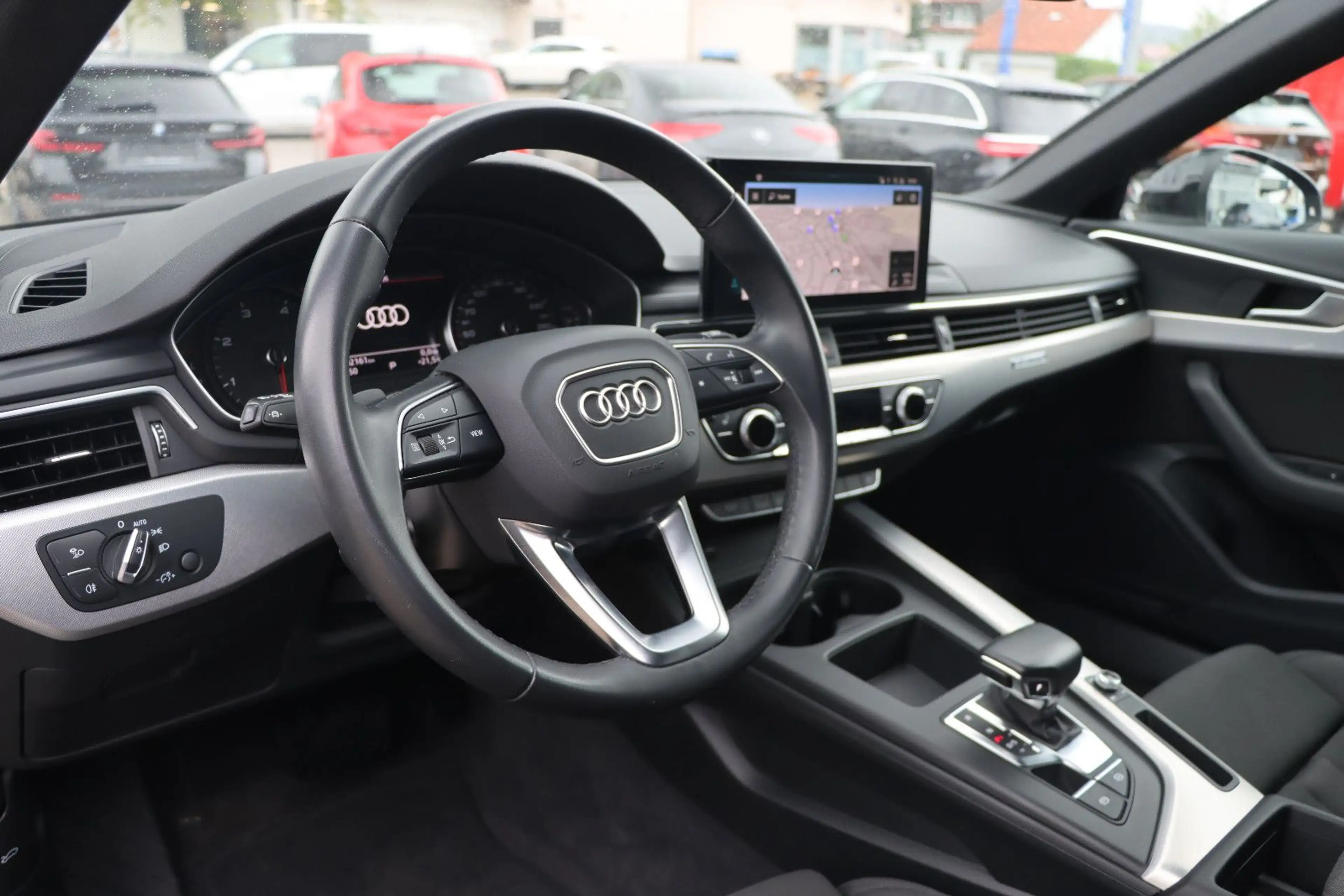 Audi A4 Avant 40 TDI quattro S line l 1.HAND l — photo 12