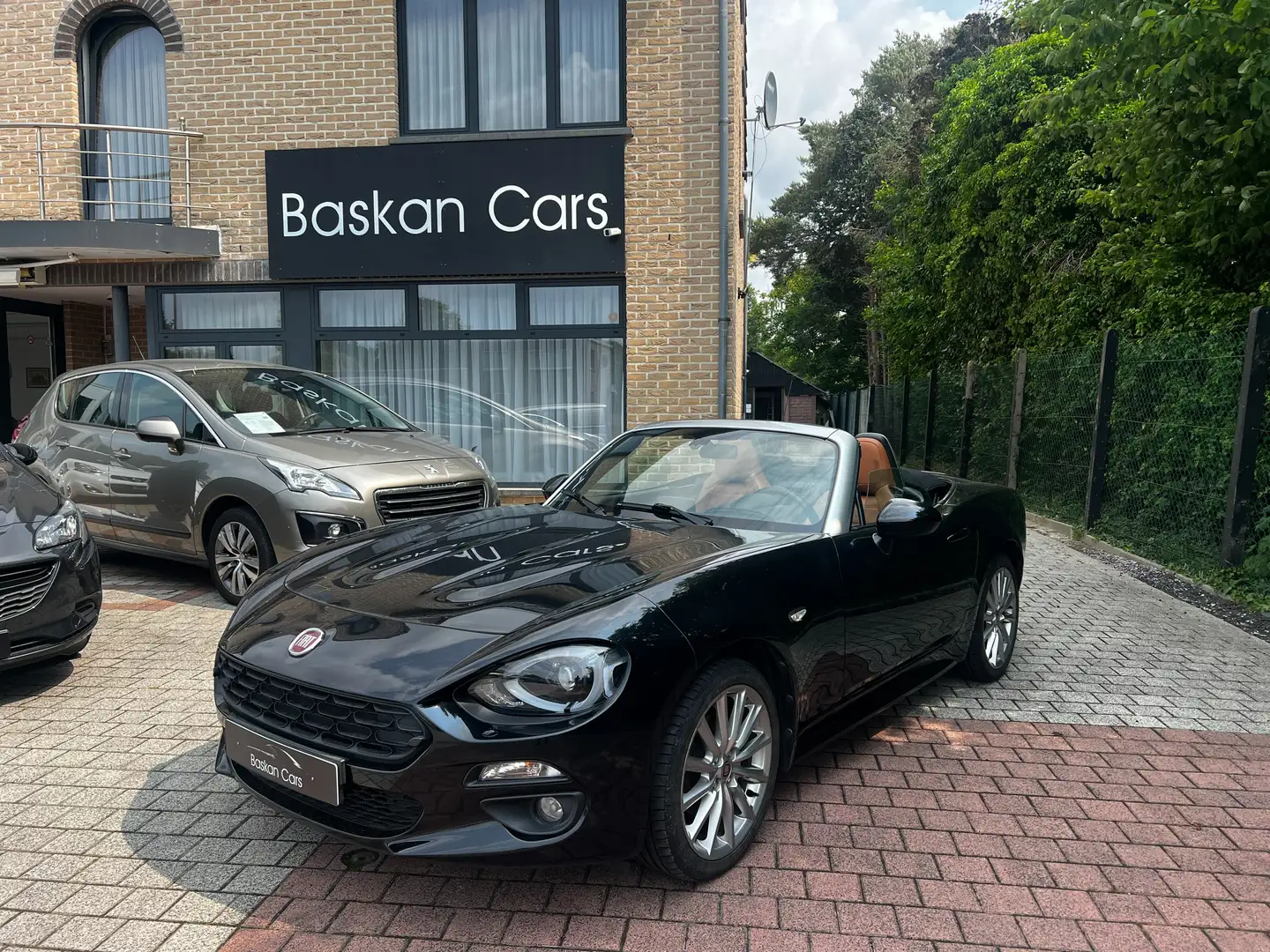 Fiat 124 Spider 1.4 MultiAir/M2018/102.000KM/12M GARANTIE Noir - 2