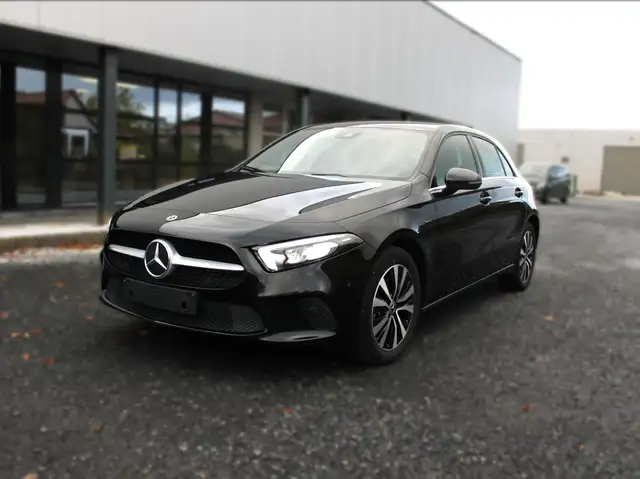 Mercedes-Benz A 250 E DCT PHEV BUSINESS HALF LEDER CAMERA NAVI LED
