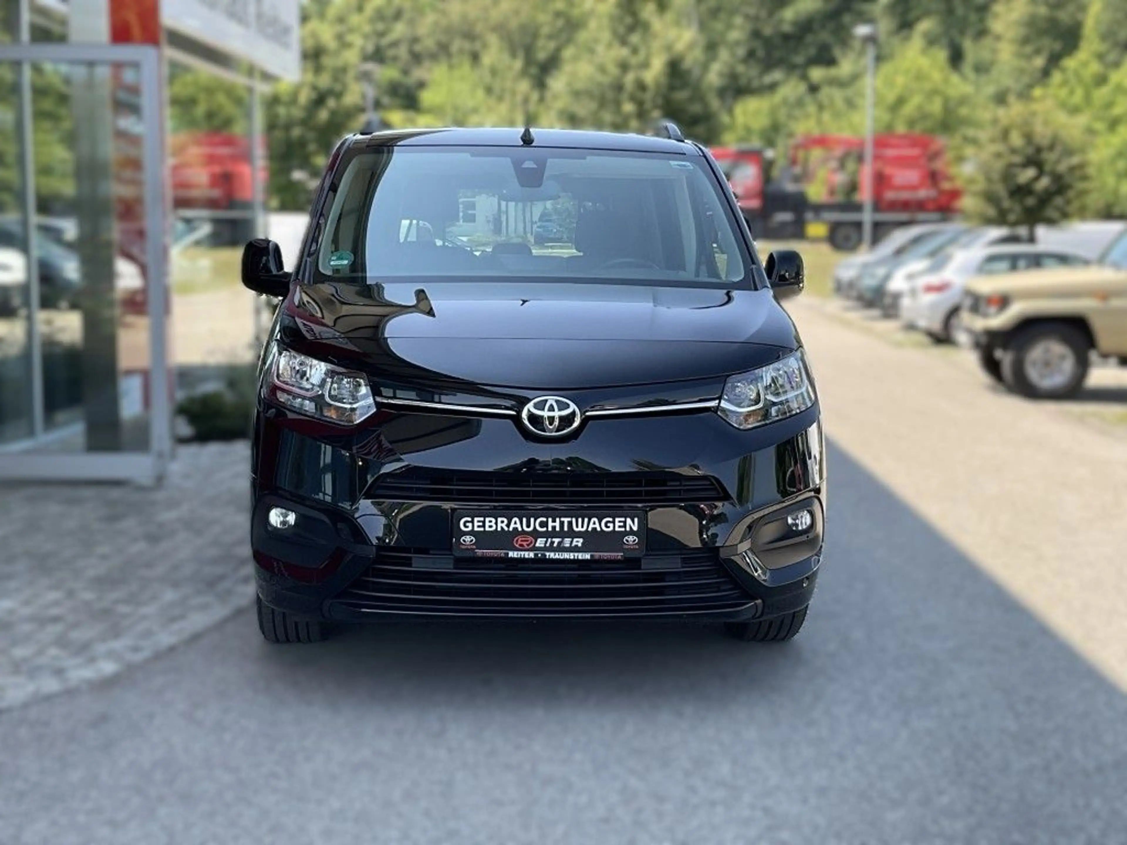 Toyota Proace City Verso 1.2 Turbo L1 Team Deutschland — photo 7