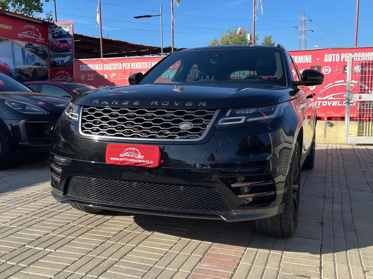 Land Rover Range Rover Velar 2.0L DIESEL 241CV Schwarz - 1