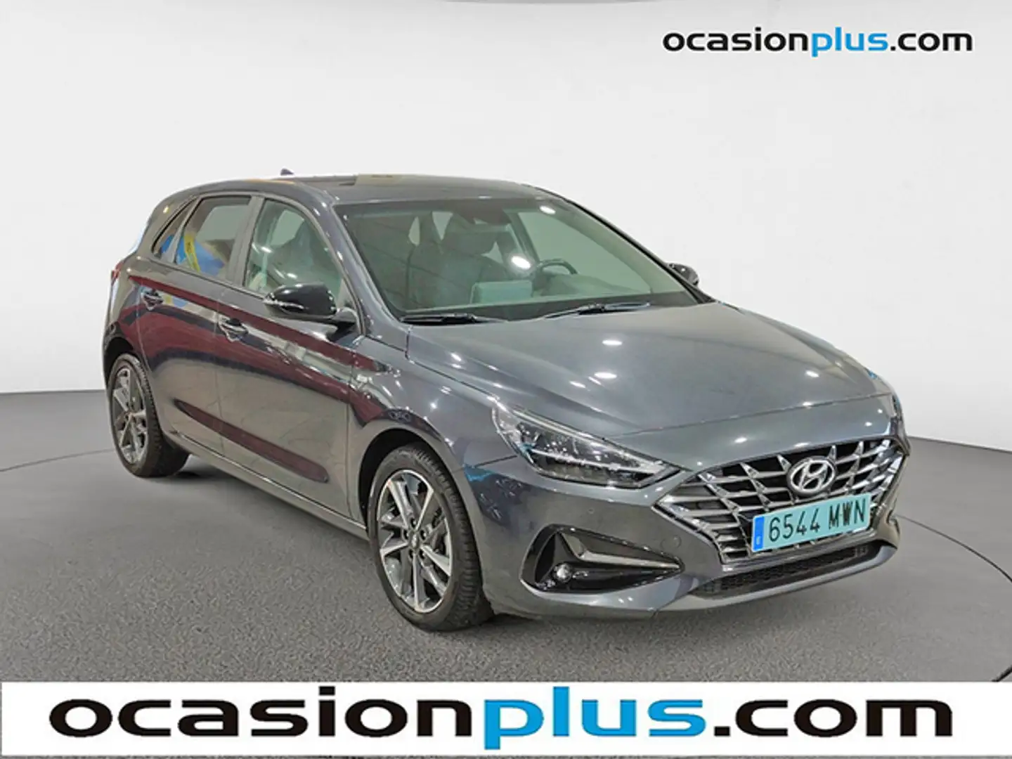 Hyundai i30 1.6CRDi Klass 48V 136 Gris - 2